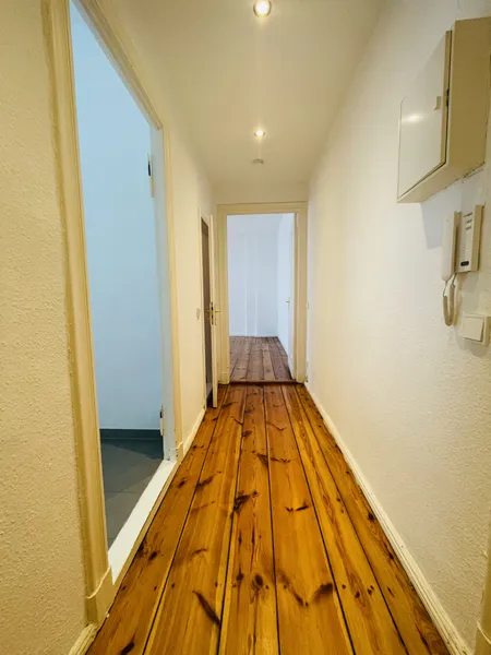 sanierte 1-Zimmerwohnung in Schöneweide mit Einbauküche — photo 1